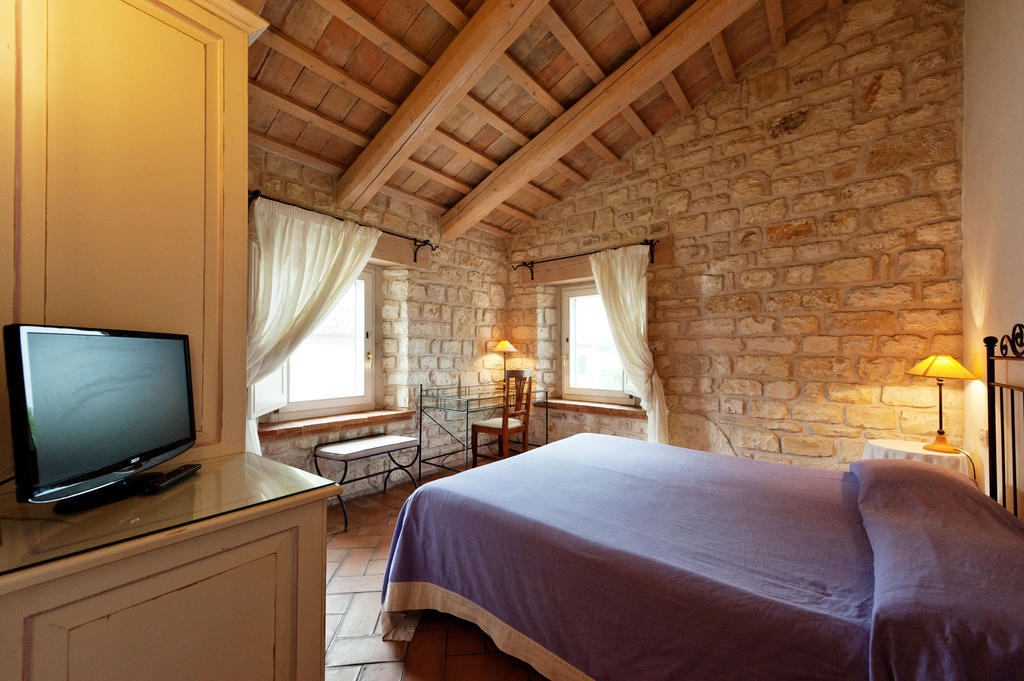 Valcastagno Relais & Residence Сіроло Номер фото